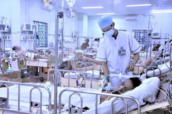 Chăm sóc người bệnh lao phổi nặng tại Khoa Hồi sức cấp cứu - Chống độc, BV Phạm Ngọc Thạch