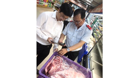 Saigon Co.op phối hợp cơ quan liên ngành kiểm tra thông tin thịt heo nhập về Co.opmart