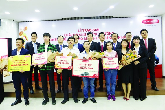 Dai-ichi Life Việt Nam trao giải chương trình “Chào mừng 3 triệu khách hàng”