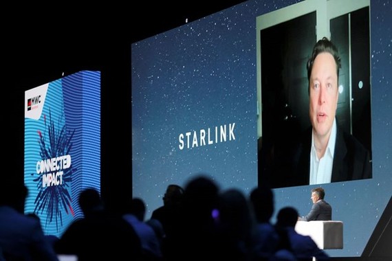 Việc ra mắt Starlink của SpaceX tại Philippines sẽ cho phép dịch vụ viễn thông có nhiều ưu thế như tốc độ băng thông rộng nhanh hơn nhiều. Ảnh: REUTERS