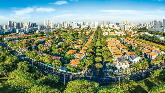 Khu đô thị Phú Mỹ Hưng là hình mẫu điển hình cho việc quy hoạch đồng bộ giữa diện tích đất tự nhiên và dân số.