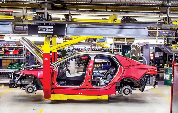 Nhà máy sản xuất ô tô hiệu Volkswagen AG tại Nga đã ngừng sản xuất.