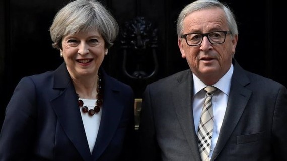 Thủ tướng Theresa May dự kiến có cuộc gặp với Chủ tịch Ủy ban châu Âu Jean-Claude Juncker. (Nguồn: Reuters)