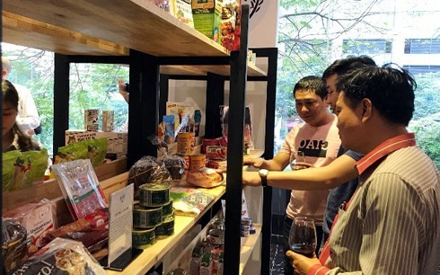 Nhiều sản phẩm đến từ Nga được giới thiệu đến người tiêu dùng Việt Nam tại Russian Gastro House.