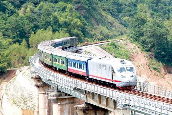 Đường sắt tốc độ cao Hà Nội - TPHCM chỉ mất hơn 5 giờ