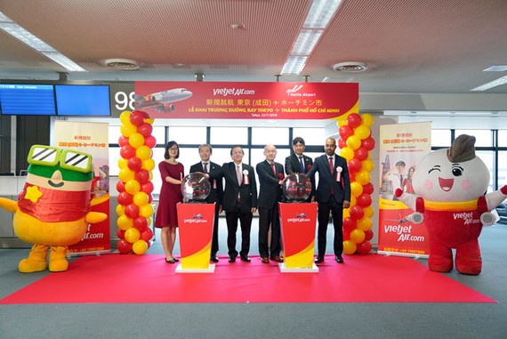 (ĐTTCO) – Tiếp tục mở rộng mạng bay đến Đông Bắc Á, Vietjet hôm nay khai trương đường bay Tp.HCM-Tokyo (Narita). 