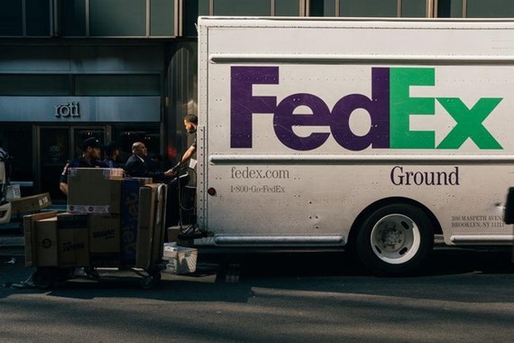 FedEx kiện Bộ Thương mại Mỹ sau vụ chuyển nhầm bưu kiện của Huawei
