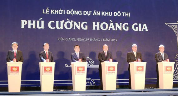 Thủ tướng Nguyễn Xuân Phúc dự khởi động dự án KĐT Phú Cường Hoàng Gia 