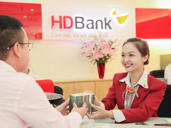 6 tháng, HDBank lãi 2.211 tỷ đồng