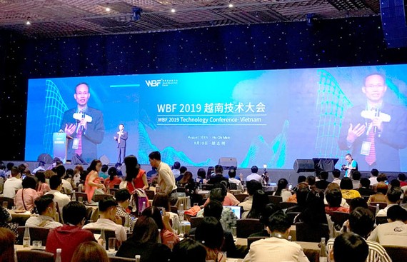 Hội thảo về công nghệ blockchain thu hút hơn 1.000 khách mời tham dự