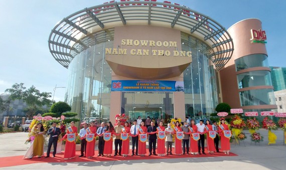 Lễ Khánh thành Showroom ô tô Trường Đại học Nam Cần Thơ – DNC – TUẤN QUANG