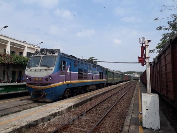 Ngành đường sắt sẽ tăng cường chuyến trong dịp Tết Dương lịch 2021. (Ảnh: Việt Hùng/Vietnam+)