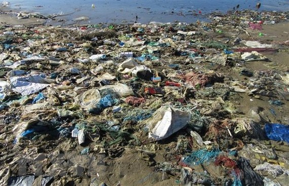 Giảm thiểu rác thải nhựa trên biển Việt Nam