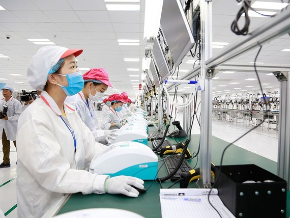 Một nhà máy sản xuất thiết bị điện tử tại Khu công nghệ cao Hòa Lạc