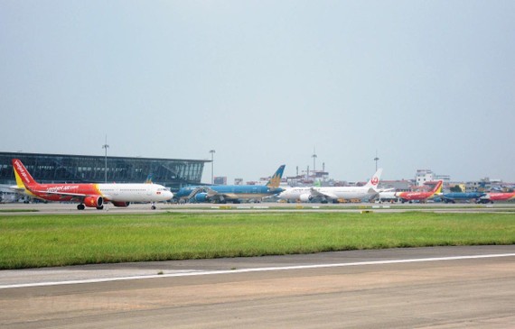 Cục Hàng không Việt Nam đề xuất bỏ trần giá vé máy bay nội địa
