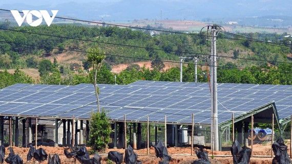 Đầu tư ồ ạt, Kon Tum giải quyết tình trạng thừa điện mặt trời 