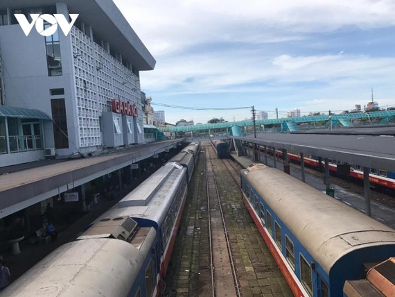 Sẽ ưu tiên đầu tư tuyến đường sắt tốc độ cao Bắc-Nam, dài 665km, trong đó xây dựng trước 2 đoạn Hà Nội-Vinh dài 295km.