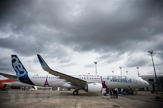 Máy bay A321neo tại trung tâm phân phối của Airbus ở Colomiers, Pháp. (Ảnh: AFP/TTXVN)