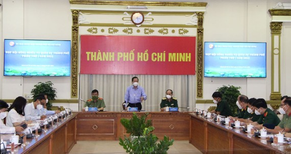 Chủ tịch UBND TPHCM Phan Văn Mãi chủ trì phiên họp. Ảnh: TRẦN YÊN