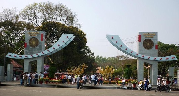 Công viên Lê Thị Riêng là một nơi vui chơi, giải trí của người dân quận 10