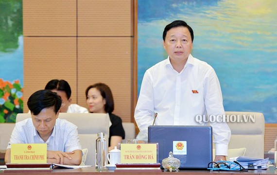 Bộ trưởng Bộ TN-MT Trần Hồng Hà . Ảnh: QUOCHOI