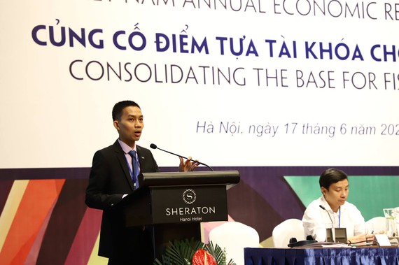 TS Nguyễn Đức Thành, chủ biên Báo cáo, phát biểu tại sự kiện 