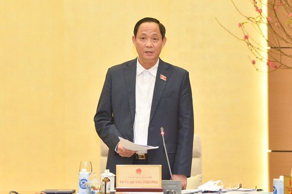 Phó chủ tịch Quốc hội Trần Quang Phương phát biểu trong phiên họp của Ủy ban Thường vụ Quốc hội 