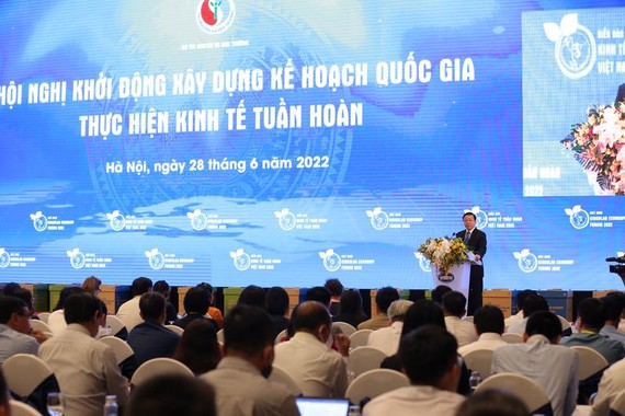 Bộ trưởng Bộ TM-MT Trần Hồng Hà phát biểu khai mạc hội nghị