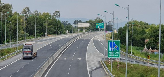 Cao tốc Đà Nẵng - Quảng Ngãi