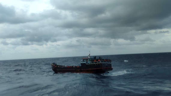 Tàu Lady R3 treo cờ Myanmar bị sự cố ngoài khơi gần mũi Vũng Tàu