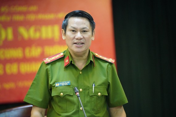 Đại tá Nguyễn Văn Viện thông tin tại cuộc gặp gỡ cơ quan báo chí. Ảnh: GIA KHÁNH