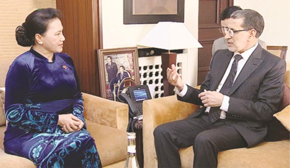國會主席阮氏金銀會見摩洛哥首相奧斯曼尼。