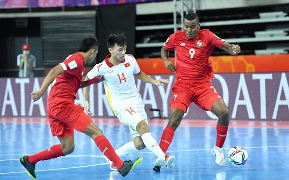 阮文孝（14號）獲得Futsal 