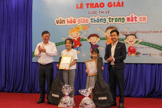 Hội đồng chấm giải đã chọn ra 2 tác phẩm đạt giải Nhất thuộc về tác giả Lê Nguyễn Bảo Quyên và Đoàn Nguyên Minh 