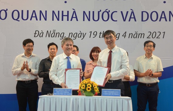 Sở TT-TT TP Đà Nẵng và Viện Nghiên cứu cấp cấp về Toán ký kết Biên bản ghi nhớ hợp tác về “Chuyển đổi số giai đoạn 2021 - 2025”