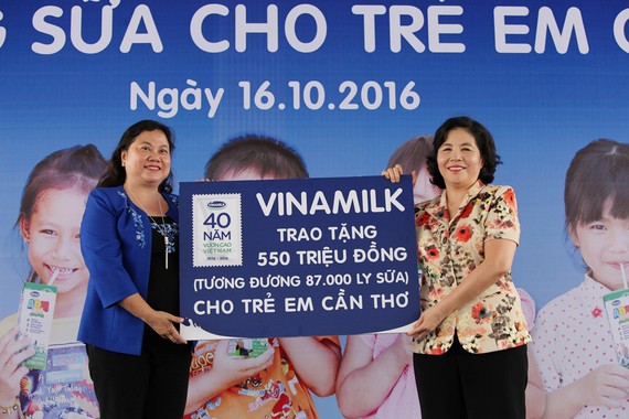 Trong hành trình 12 năm Vinamilk và Quỹ sữa Vươn Cao Việt Nam đã trao tặng 35 triệu ly sữa cho 441 ngàn trẻ em khó khăn trên khắp Việt Nam