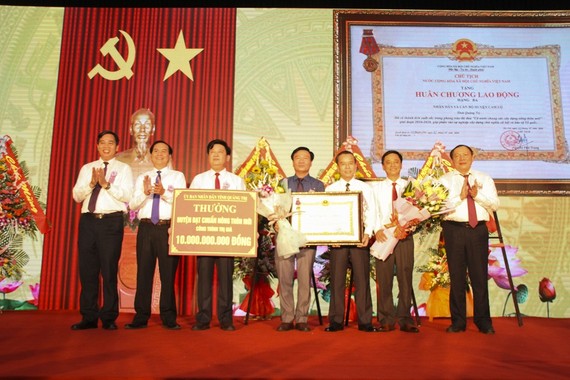 Huyện đầu tiên của tỉnh Quảng Trị đạt chuẩn Nông thôn mới