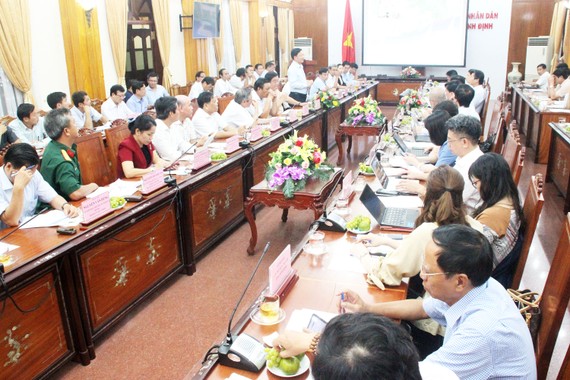 Toàn cảnh buổi làm việc giữa Bình Định và Bộ KH-ĐT. Ảnh: NGỌC OAI