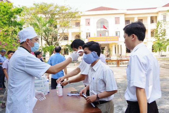 Quảng Nam cách ly 106 người liên quan đến 2 bệnh nhân mắc Covid-19 ở Đà Nẵng