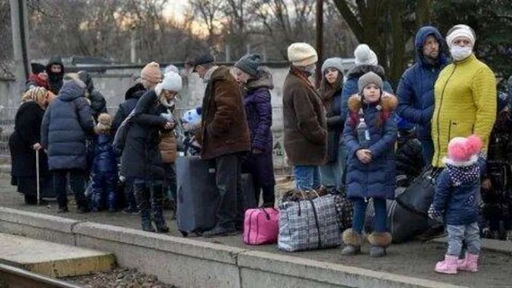 烏東部頓巴斯地區超過４萬人撤入俄境內。圖源：互聯網