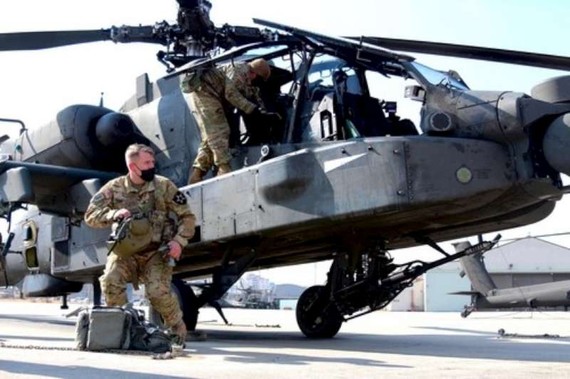 美軍基地新型武裝直升機。圖源：互聯網