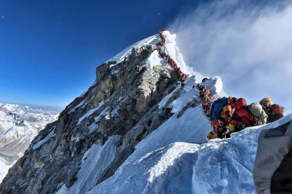尼泊尔迎来珠峰登山季