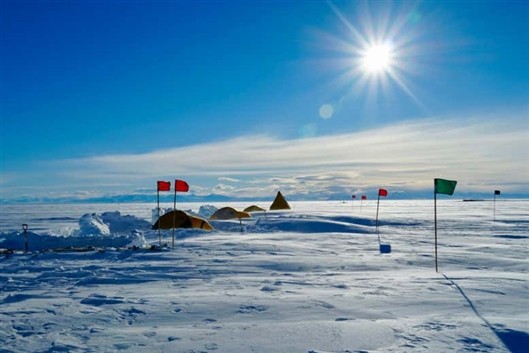 科學家發現南極洲冰下有個水世界