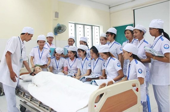 目前，越南每萬人口有11.4名護士，比世界平均值低得多。