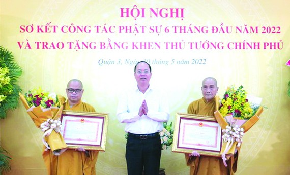 第三郡越南佛教教會獲政府總理獎狀
