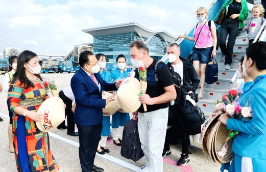 放寬多項規定後，重返越南的外國遊客與日增加。