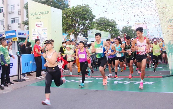 4000 運動員參加馬拉松賽