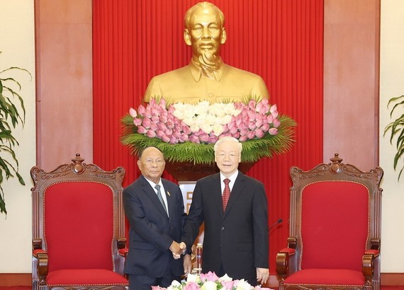 阮富仲總書記接見柬埔寨國會主席