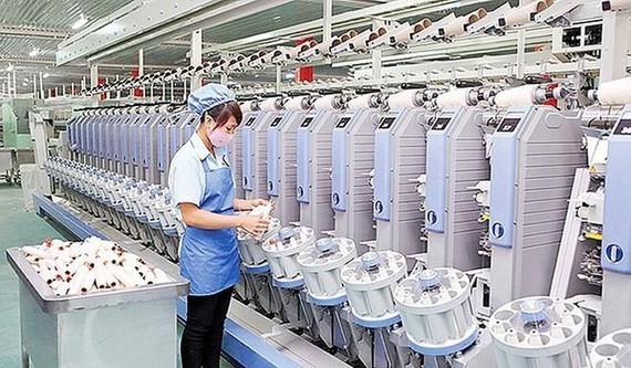 越南製造業吸引外資投資。