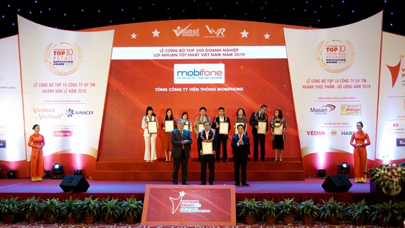 MobiFone vinh dự có mặt trong Top 500 doanh nghiệp có lợi nhuận tốt nhất Việt Nam năm 2019